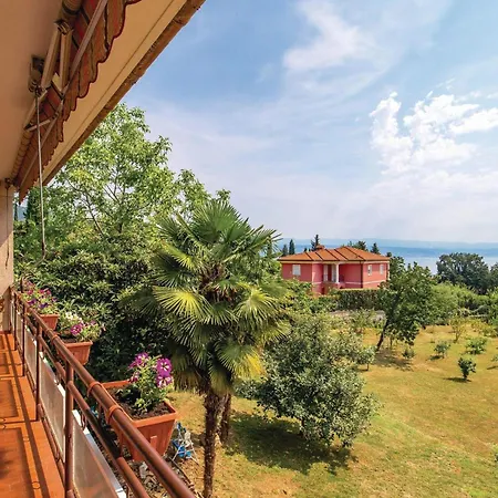 Appartement 3 Bedroom Stunning In *