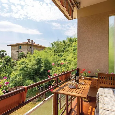 3 Bedroom Stunning In Appartement Lovran