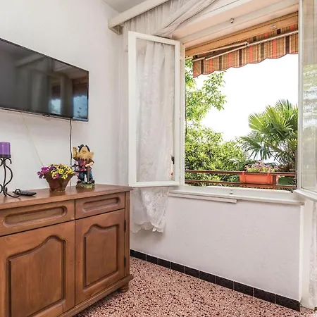 3 Bedroom Stunning In * Lovran