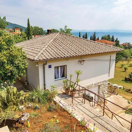 Appartement 3 Bedroom Stunning In